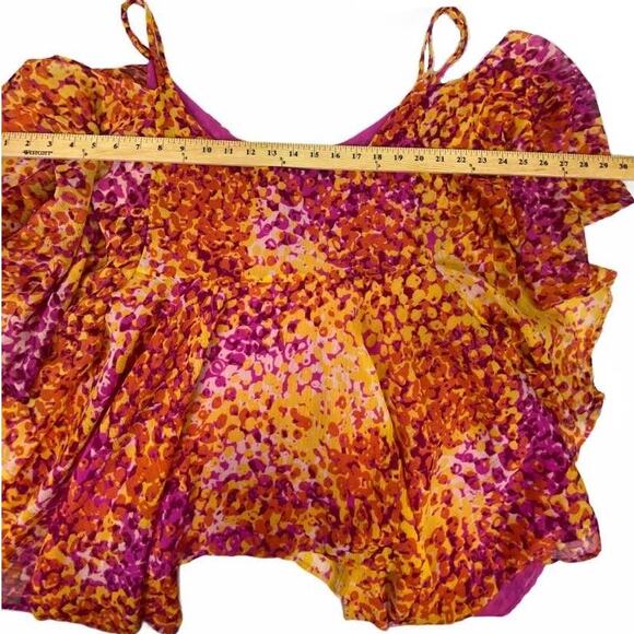 Platinum Design Collection Layered Cold Shoulder Asymmetrical  Swing Top Size 18 - Picture 11 of 12